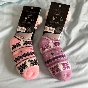 NWT Mia and Tess Girls knit thermal slipper socks, pink and lavender print